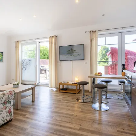 Hafenresidenz Alter Speicher Lauterbach *